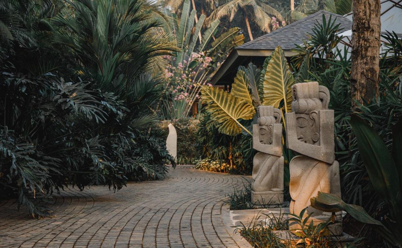 Baale Resort Goa Arpora Exterior foto